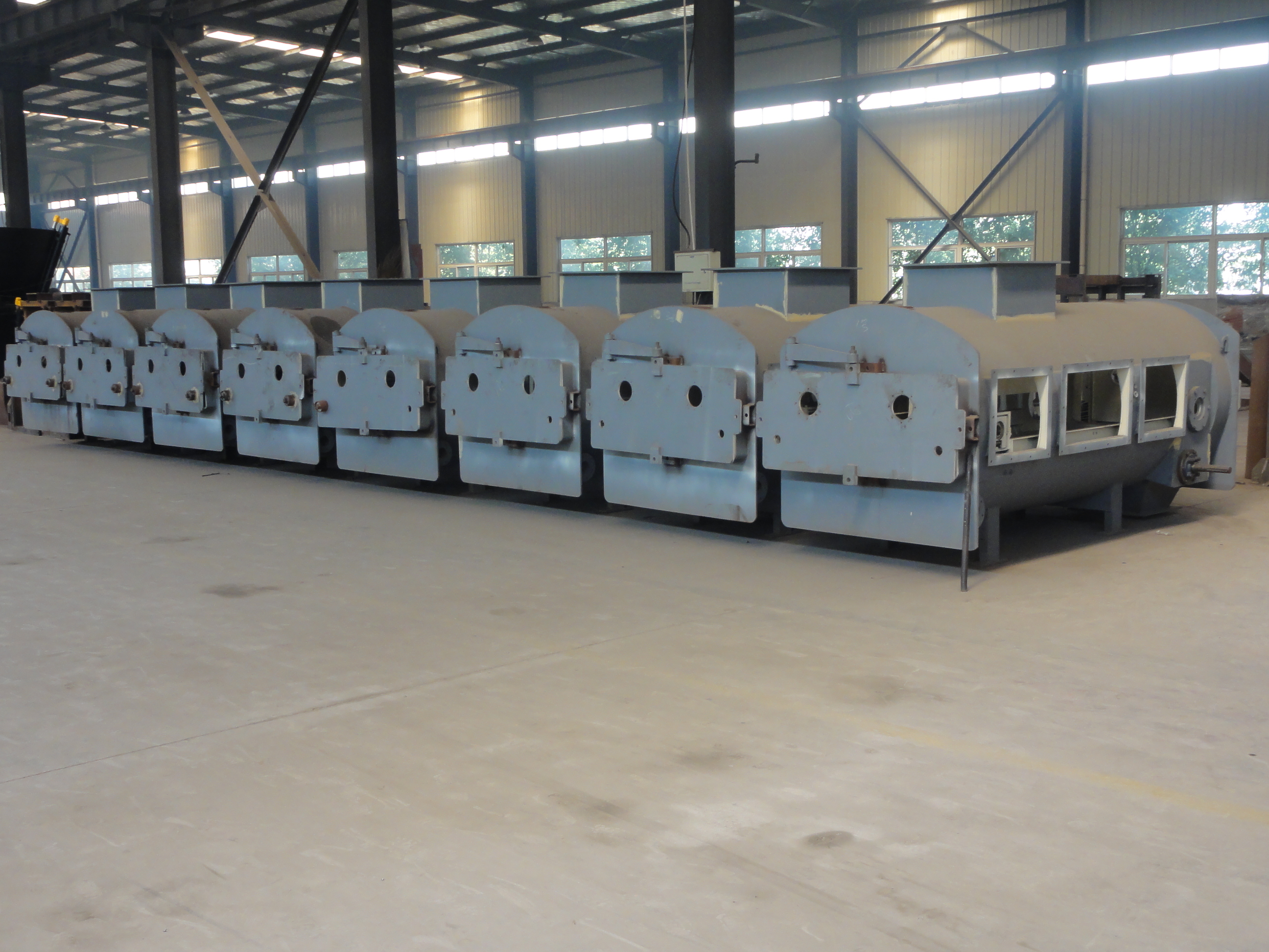 Fully enclosed weighing coal feeder at a Shaanxi power plant